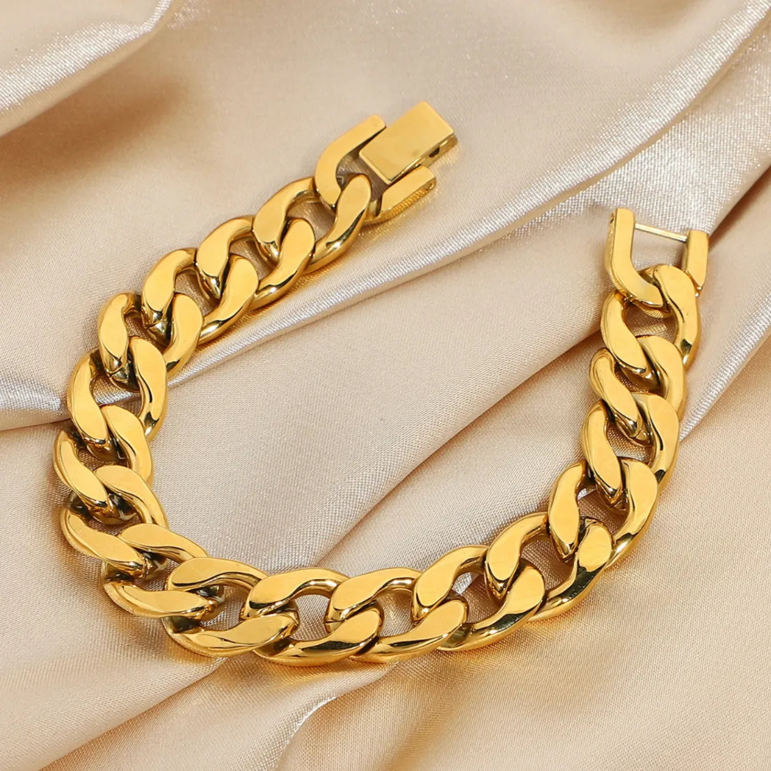 Aurelius Bold Gold Chain Bracelet