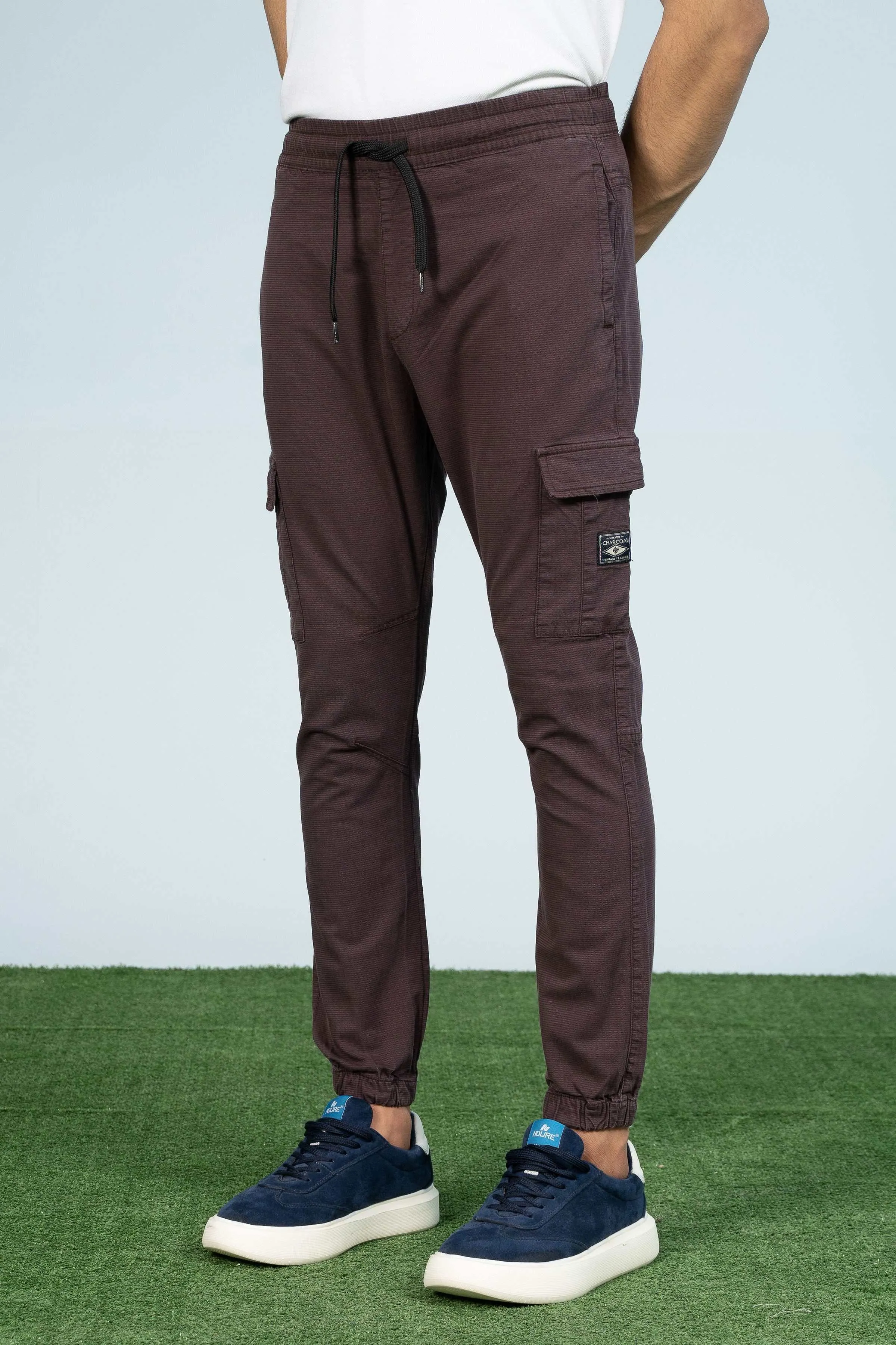 CARGO TEXTURED JOGGER TROUSER MAROON