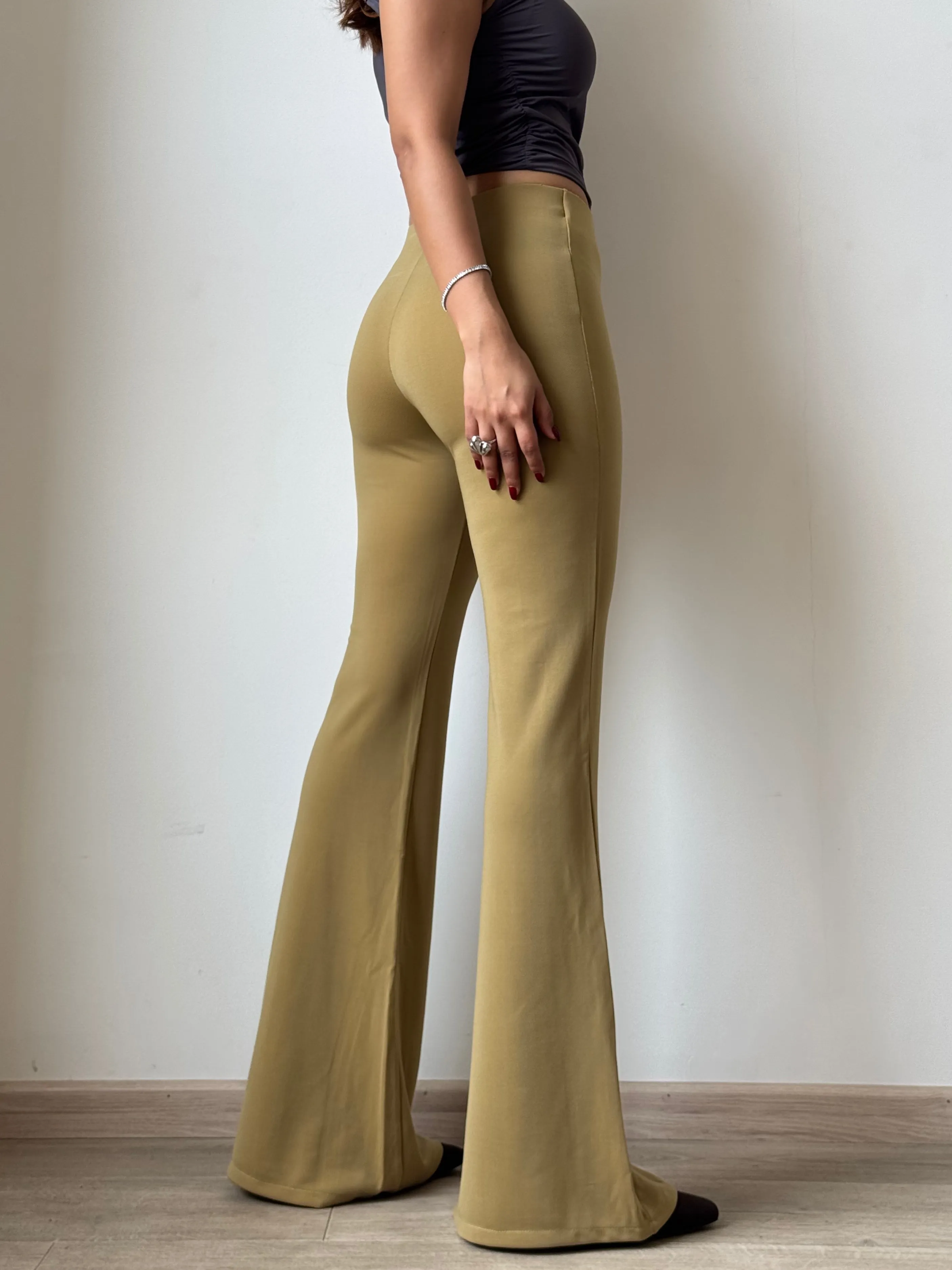 Fit And Flare Seamless Trousers