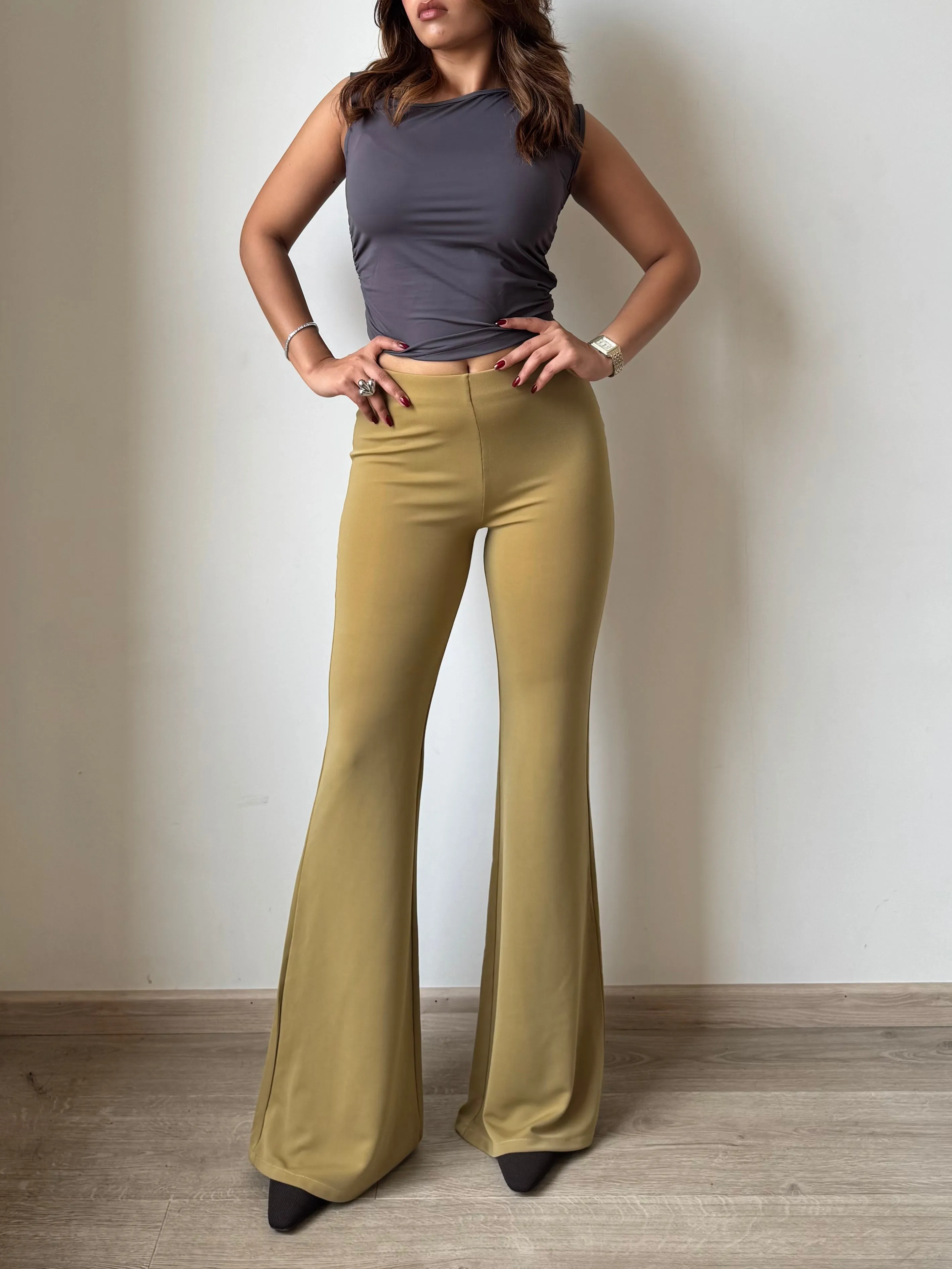 Fit And Flare Seamless Trousers