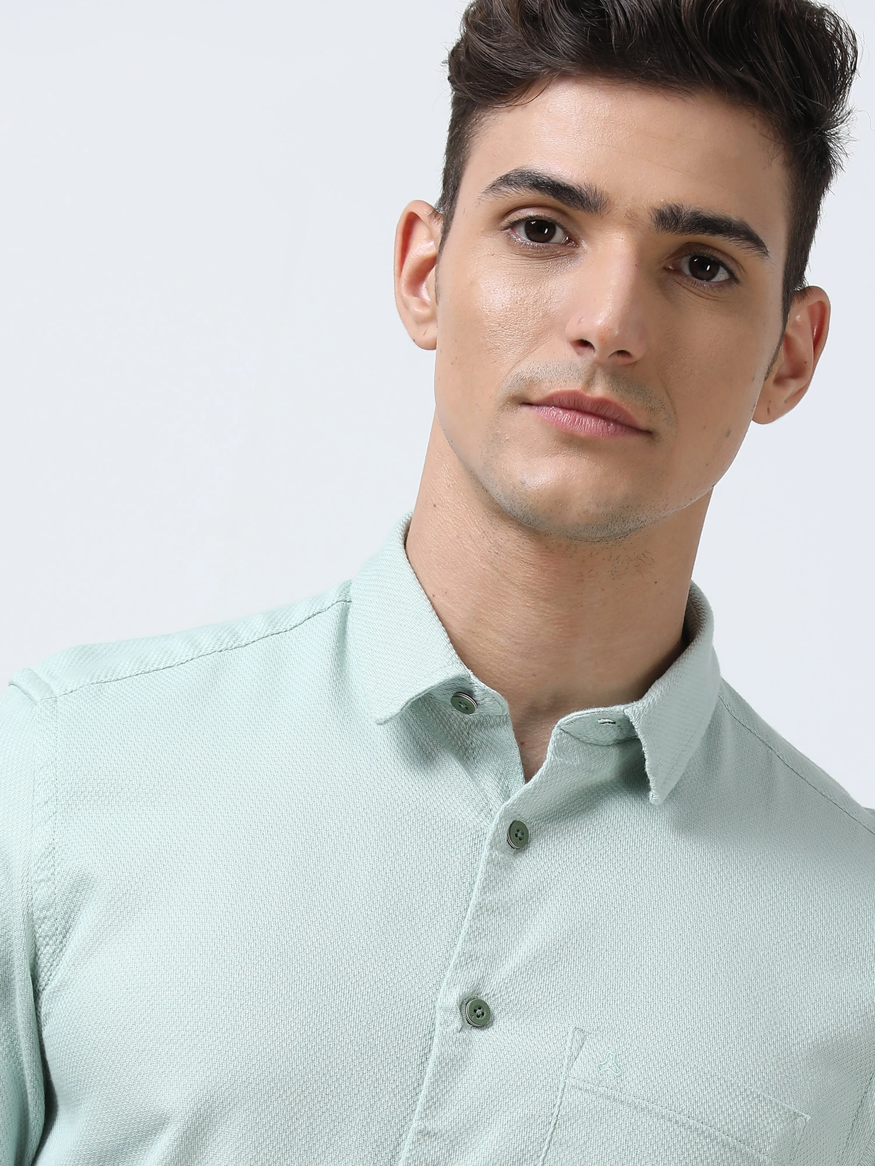 MEN'S AQUAMARINE-SOLID SLIM FIT SHIRT