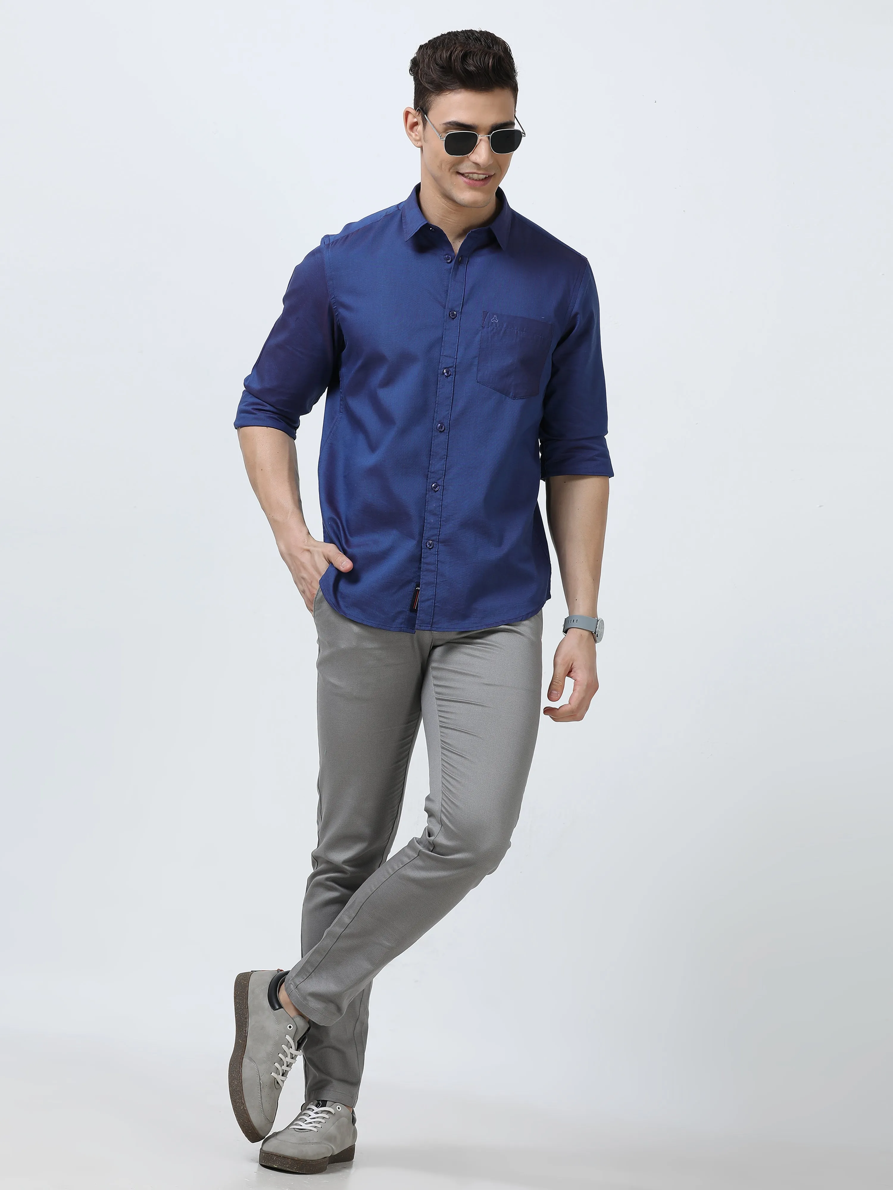 MEN'S ROYAL BLUE-SOLID SLIM FIT SHIRT