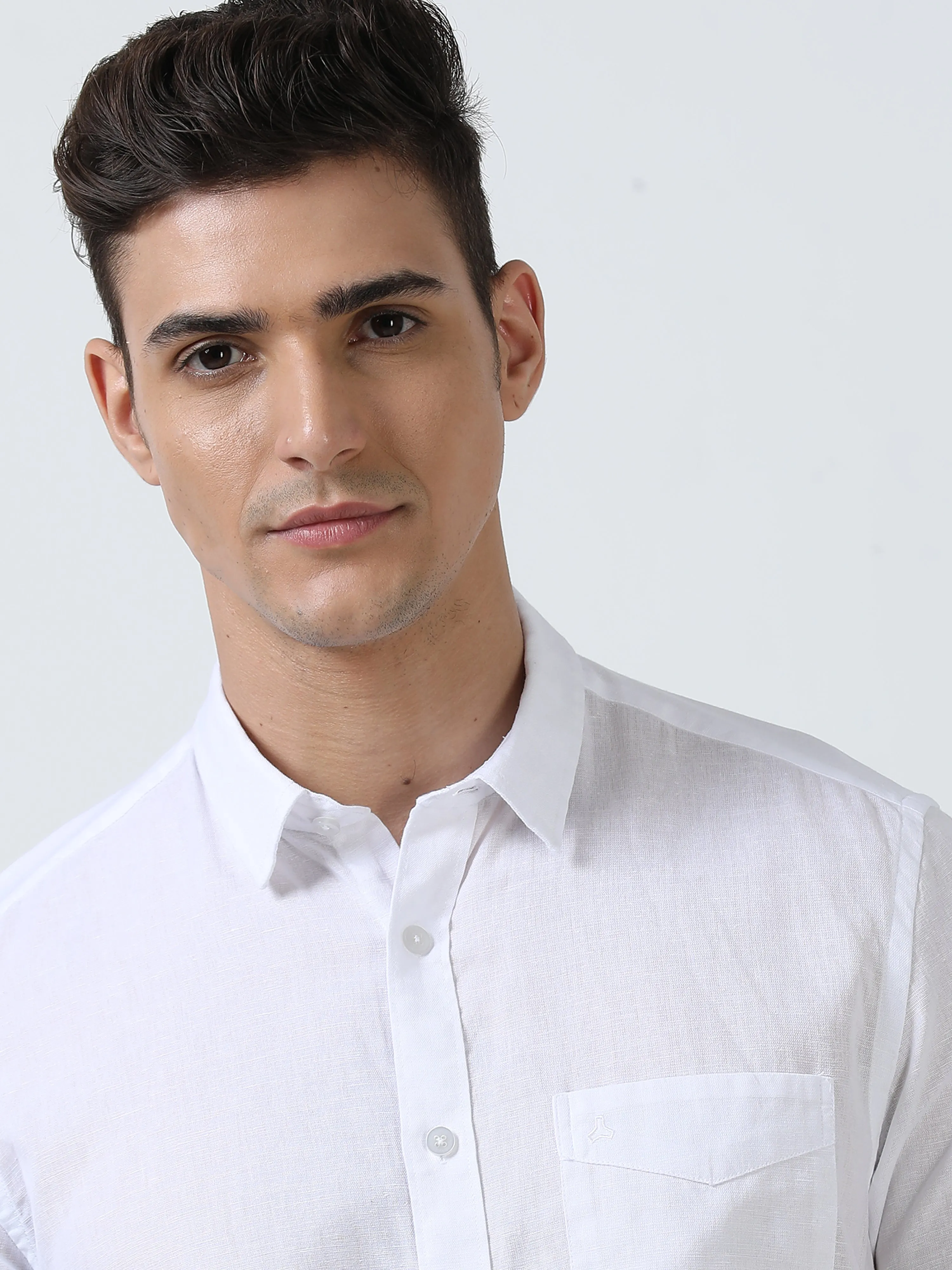 MEN'S WHITE-SOLID SLIM FIT SHIRT