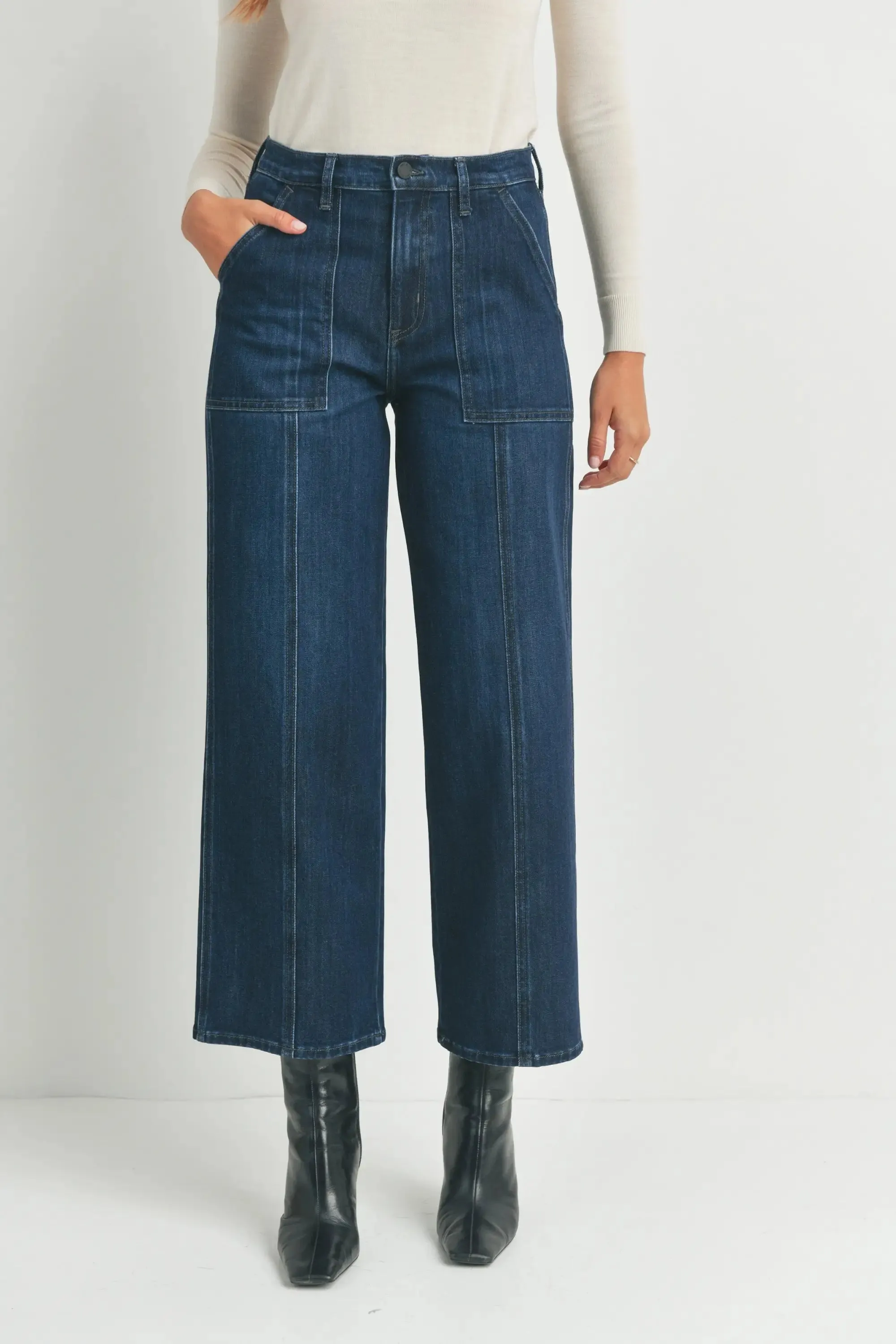 SEAMED UTILITY STRAIGHT JEANS