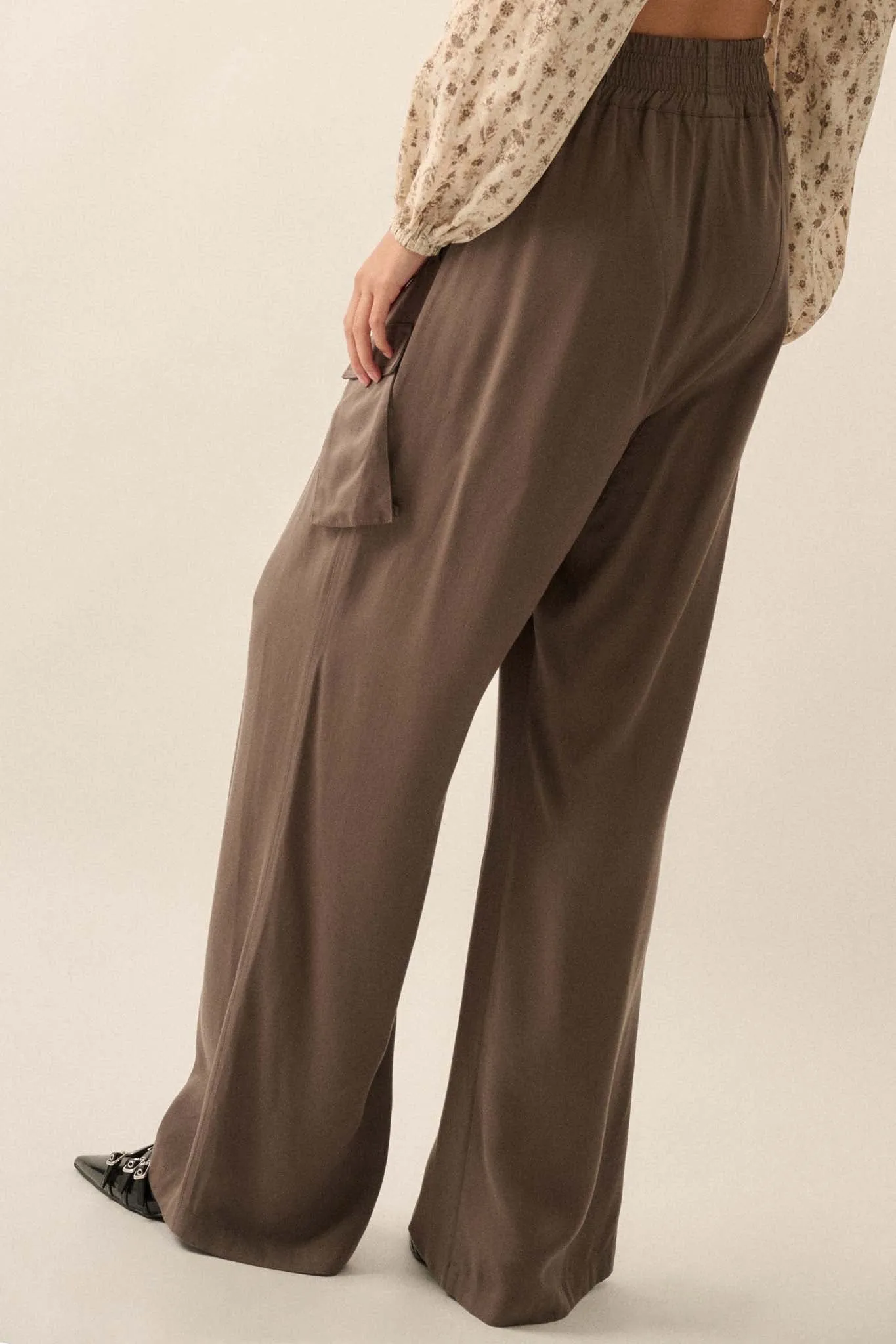 Walk the Talk Wide-Leg Twill Cargo Pants